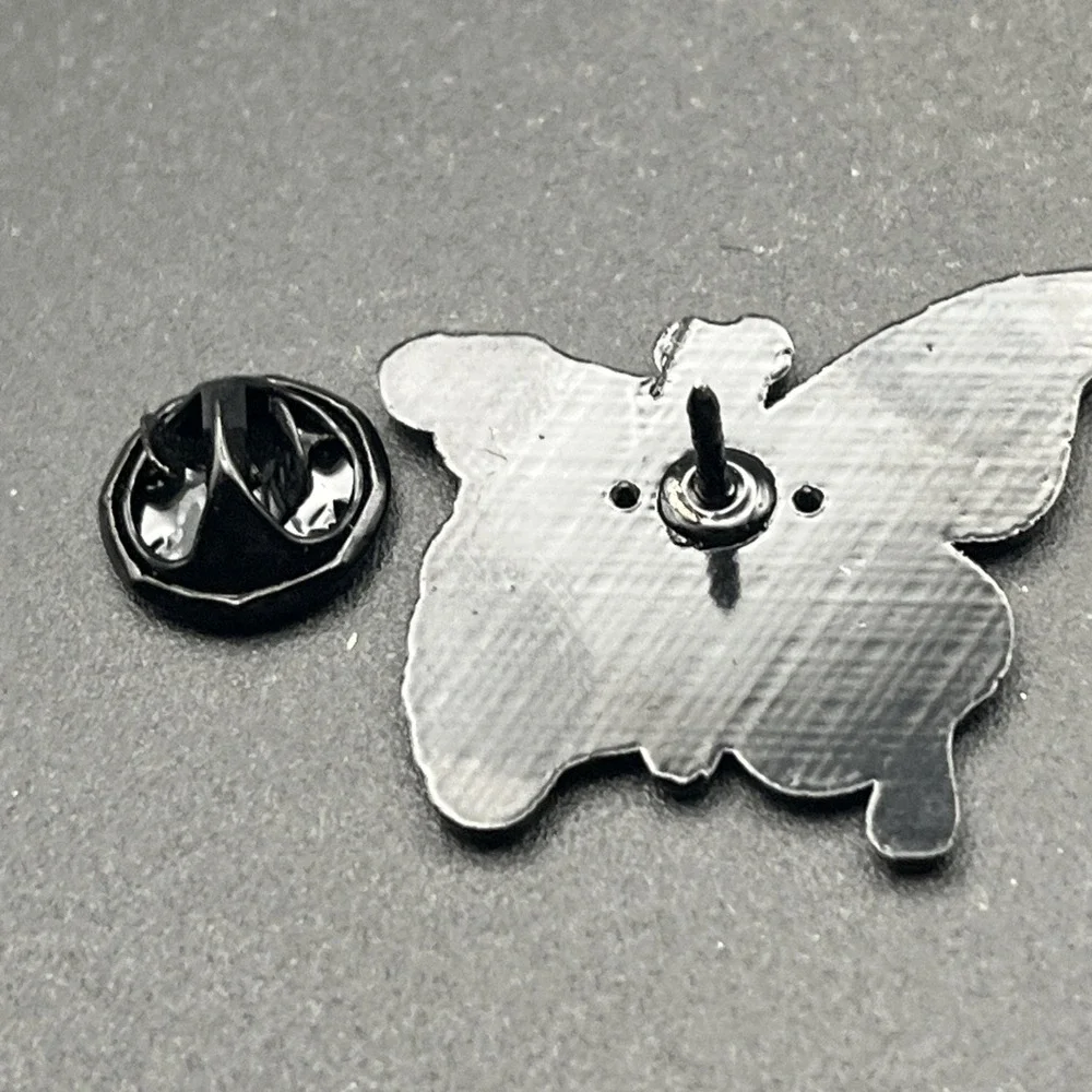 Butterfly Rib Cage Rose For A Heart Lapel Hat‎ Pin